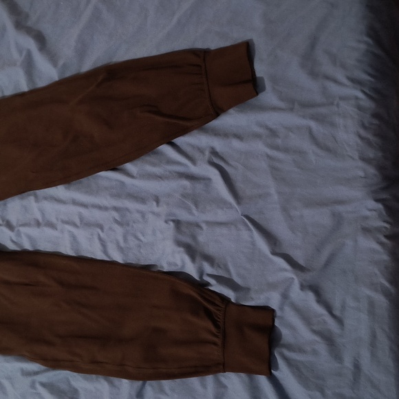 Lululemon Black Sweatpant Sz 8 Banded Ankle, Front Pockets, Buttery Soft - Picture 3 of 10